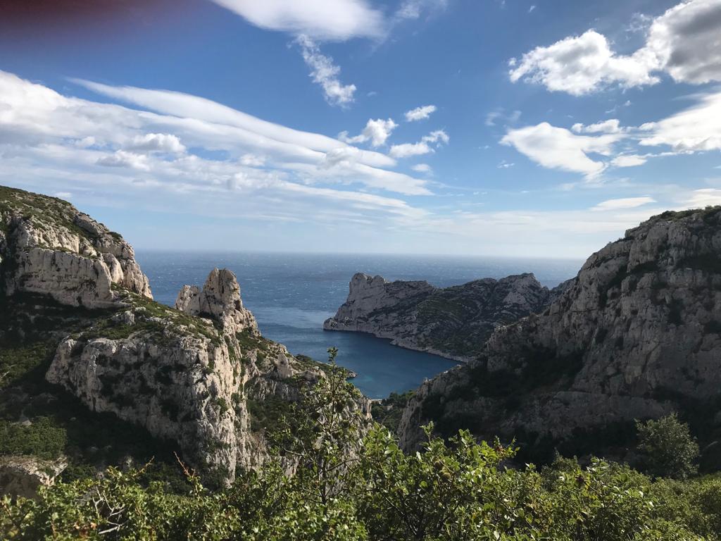 Escalade à Marseille : grimper dans la Calanque de Sormiou